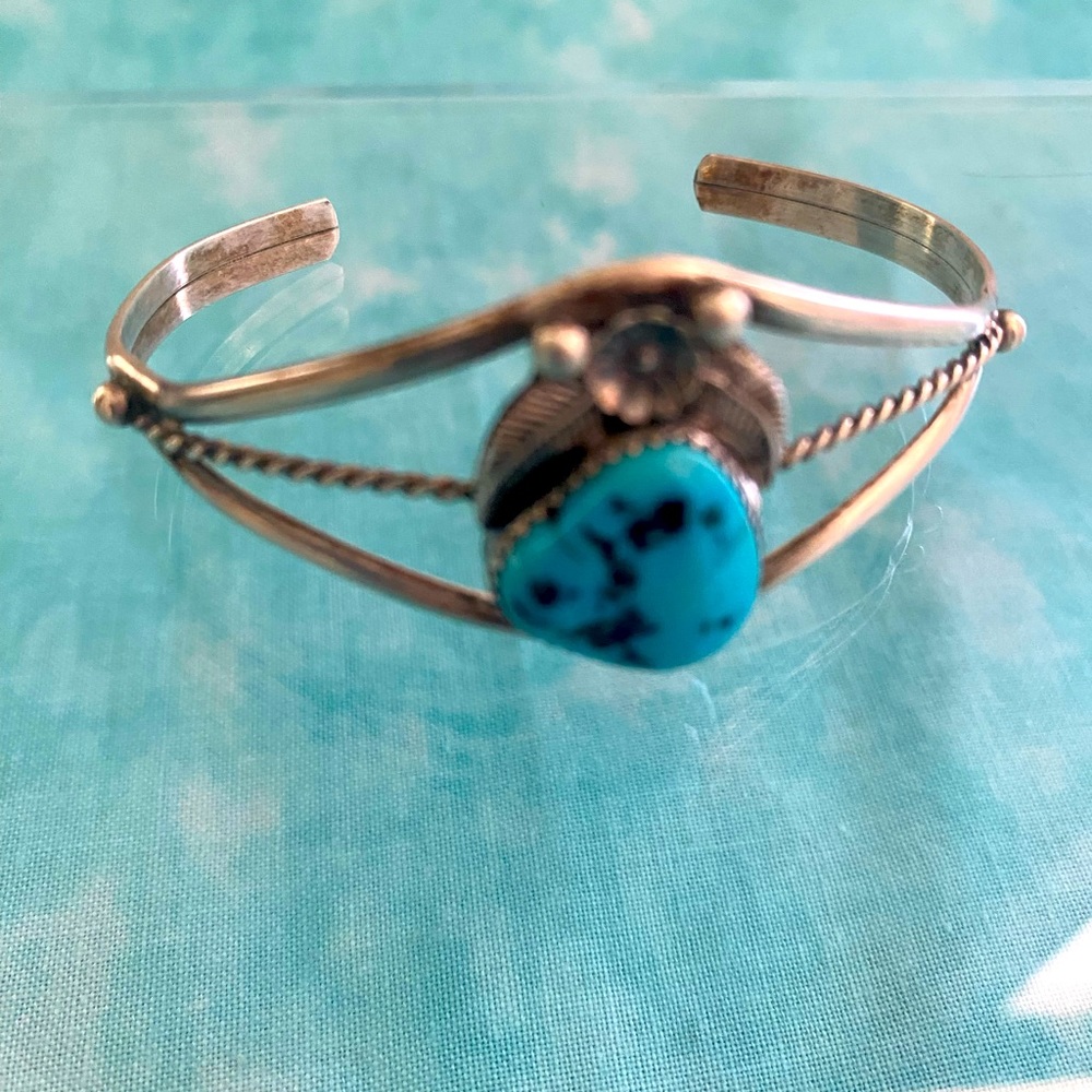 SOLD - THIS ITEM HAS SOLD - Navajo Sterling Silver Turquoise Bracelet
